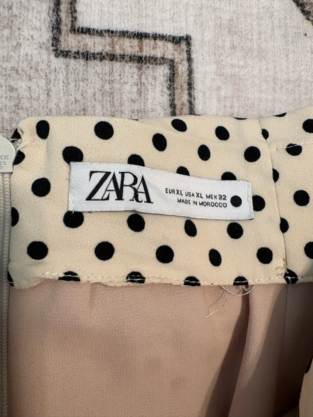 Zara Polka Dot Ivory Ruched Skirt - Picture 4 of 8